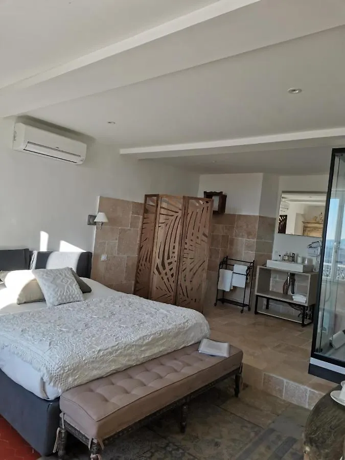 Chambres Lougolin Grasse Guest house